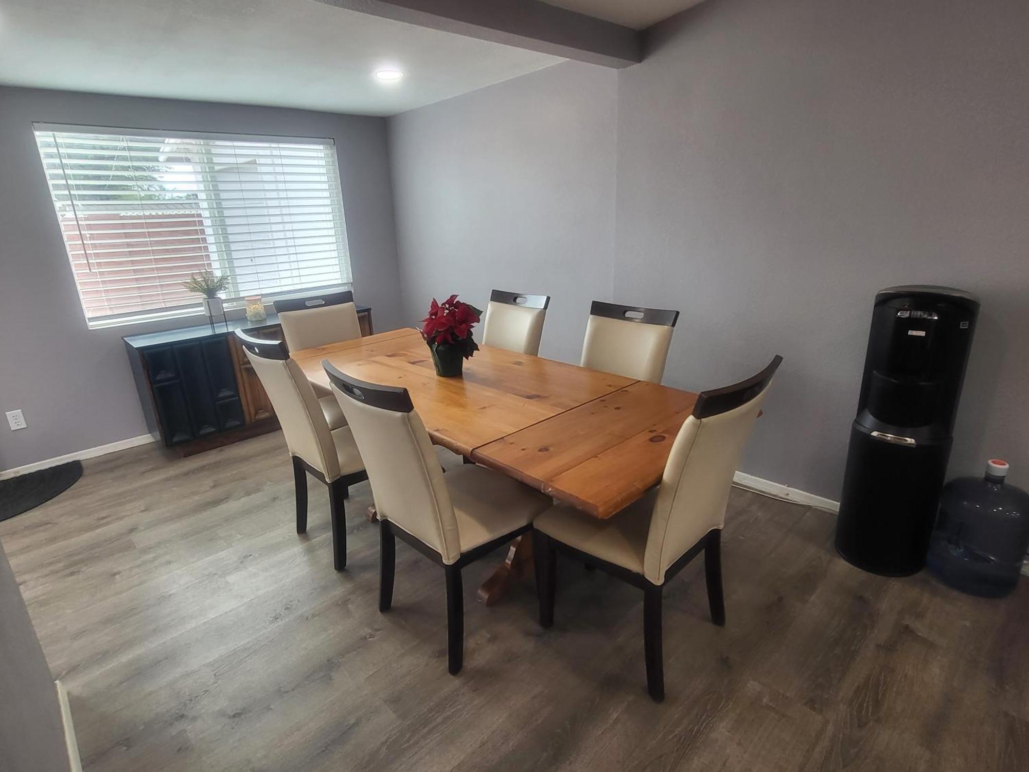 Charming Oasis In The Heart Of Sunnyside, Сasa de vacaciones